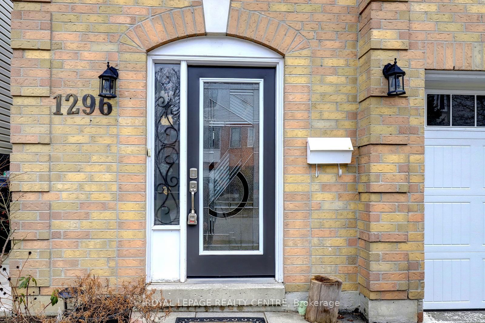 1296 Woodhill Court • Mississauga, ON photo 5
