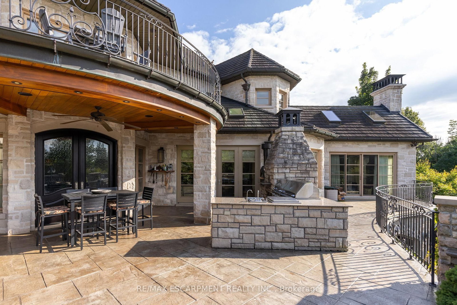 25 TURTLE LAKE Drive • Halton Hills, ON photo 11