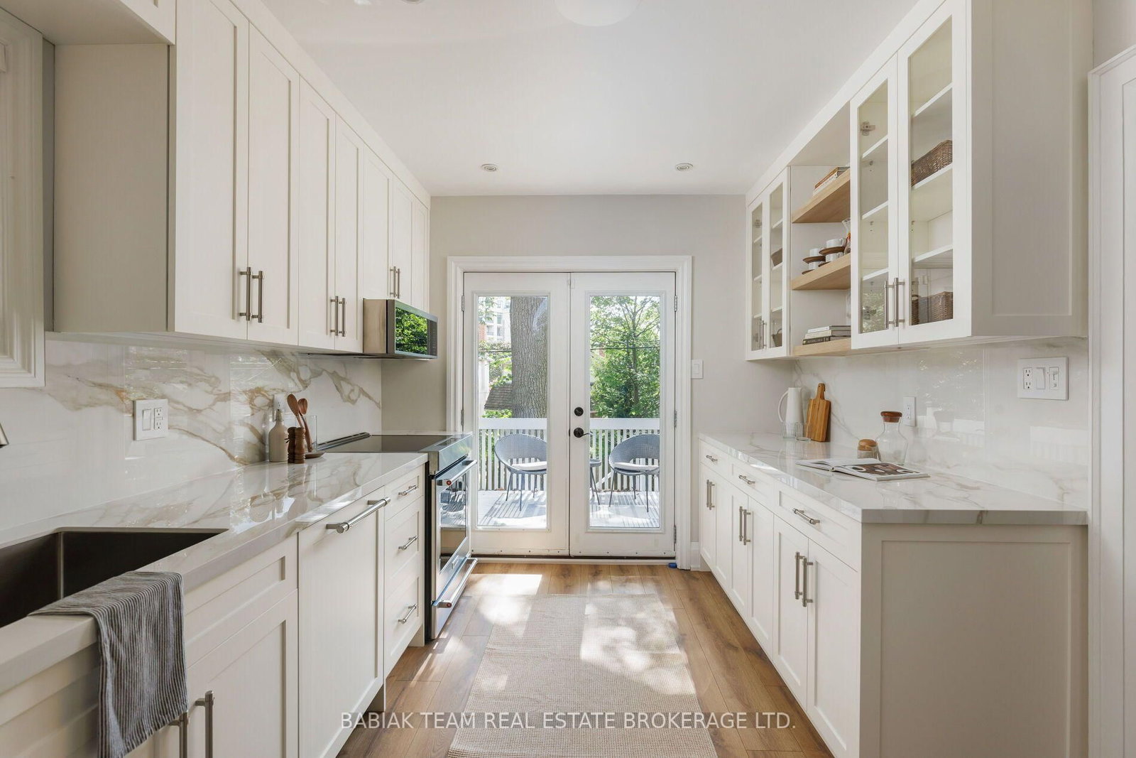 26 Riverview Gardens • Toronto, ON photo 13