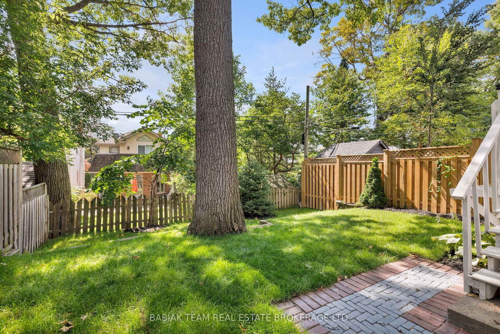 26 Riverview Gardens • Toronto, ON photo 42