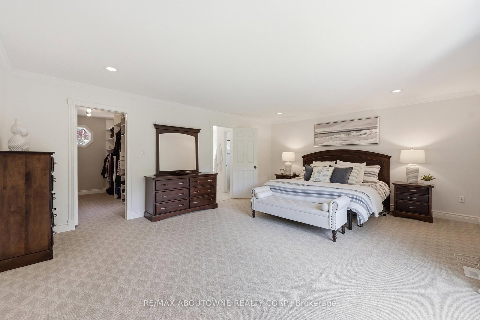 437 Cairncroft Road • Oakville, ON photo 27