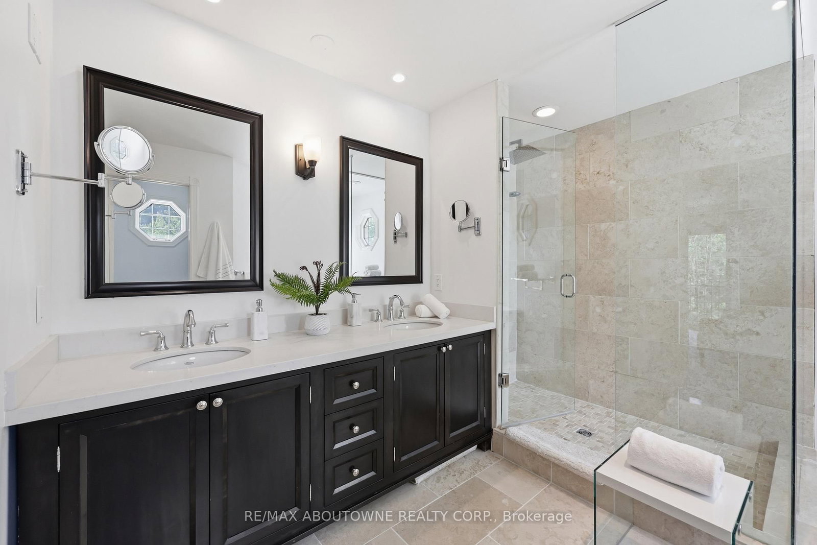 437 Cairncroft Road • Oakville, ON photo 28