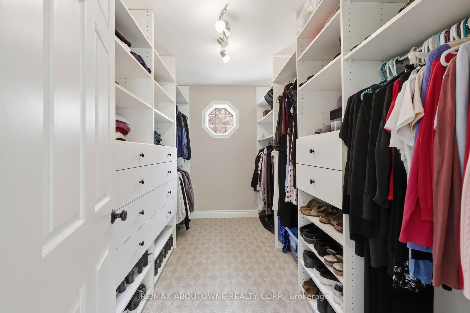437 Cairncroft Road • Oakville, ON photo 30