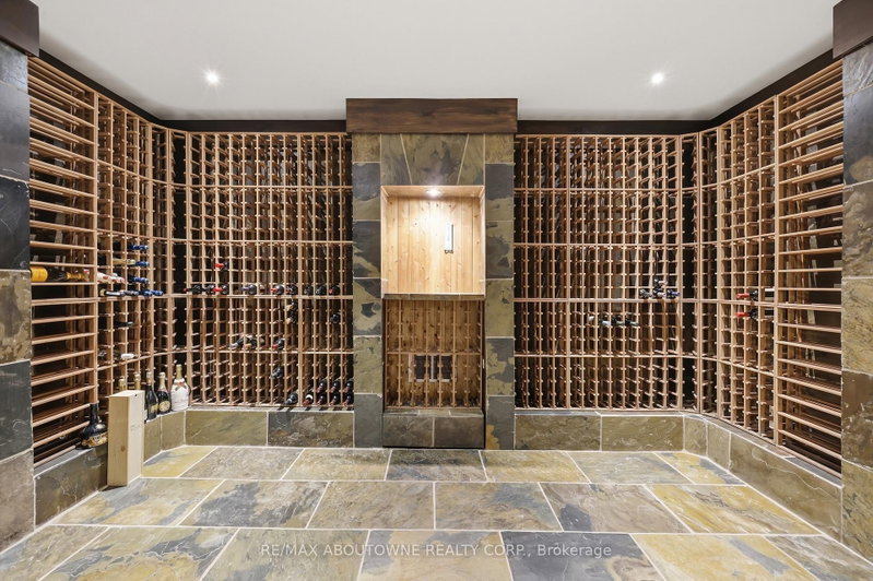 437 Cairncroft Oakville,ON L6J 4N1 — Photo 42
