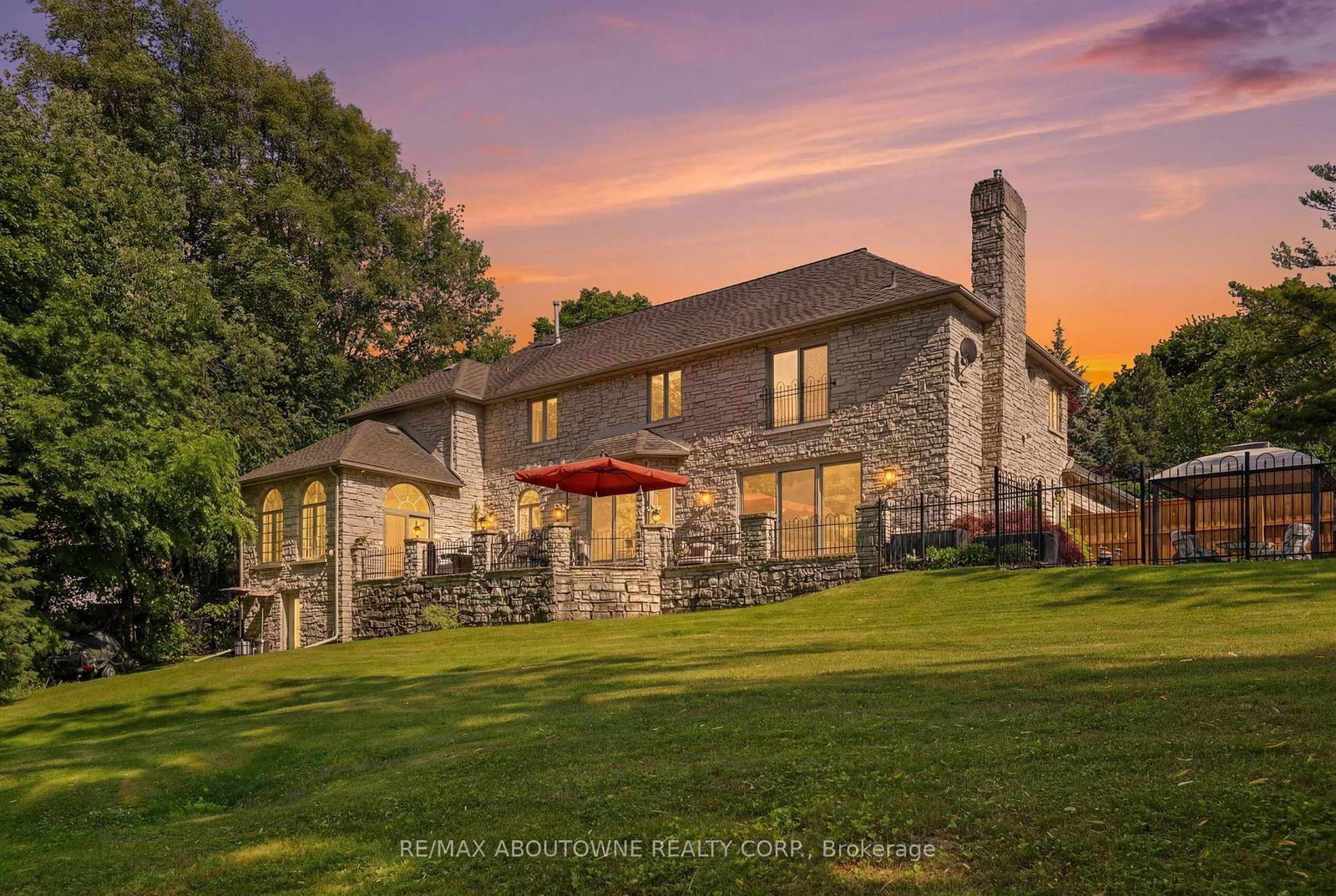 437 Cairncroft Road • Oakville, ON photo 47