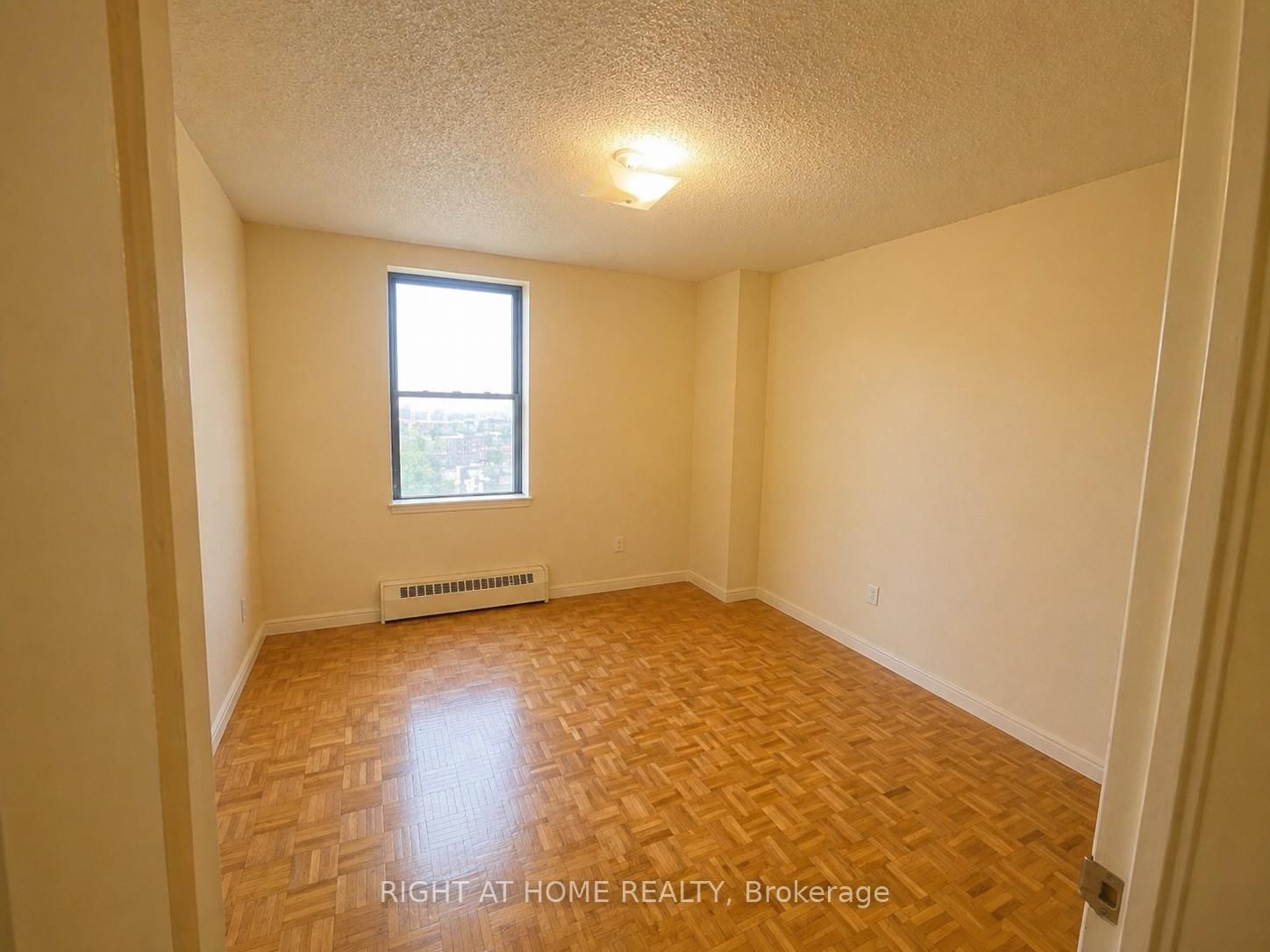 4673 Jane Street • #811 • Toronto, ON photo 6