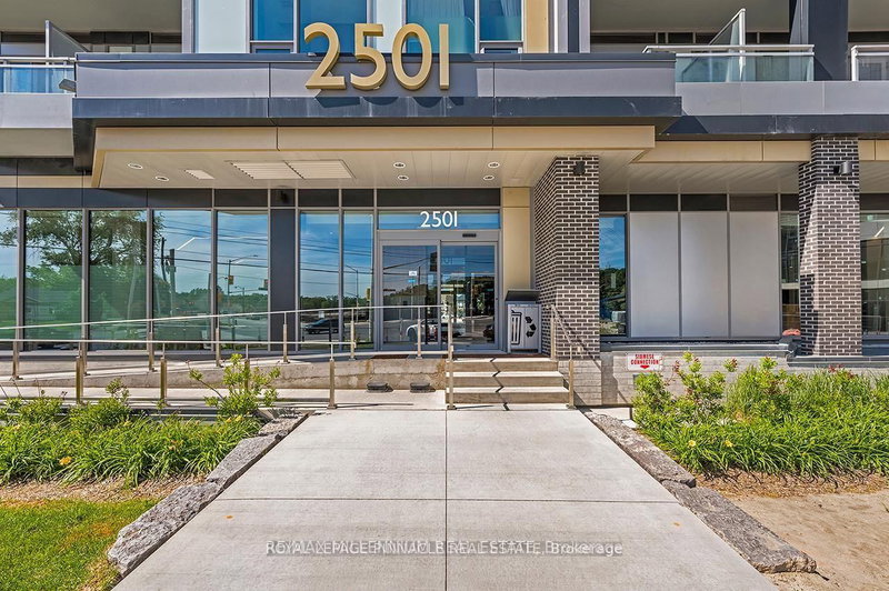 403 - 2501 Saw Whet Boulevard