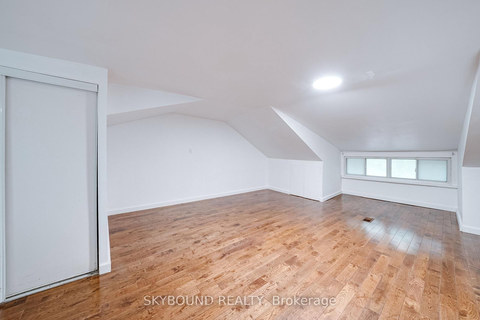 43 Craydon Avenue • Toronto, ON photo 18