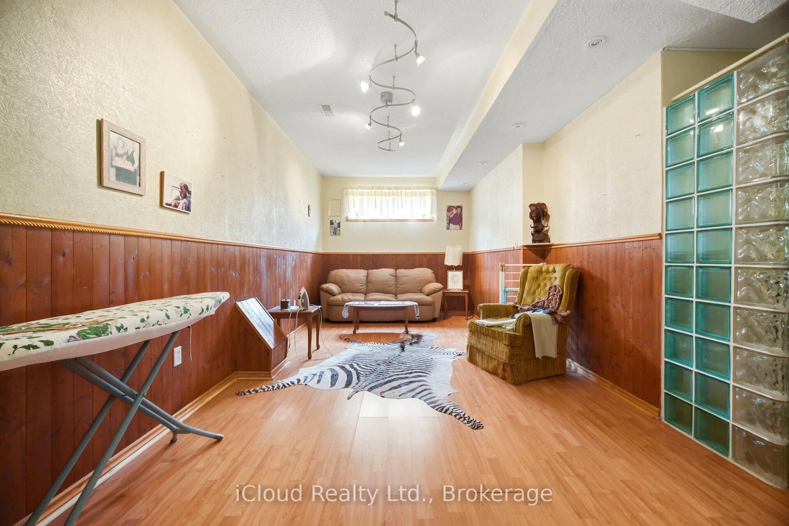 6332 Glen Meadows Road • Mississauga, ON photo 38