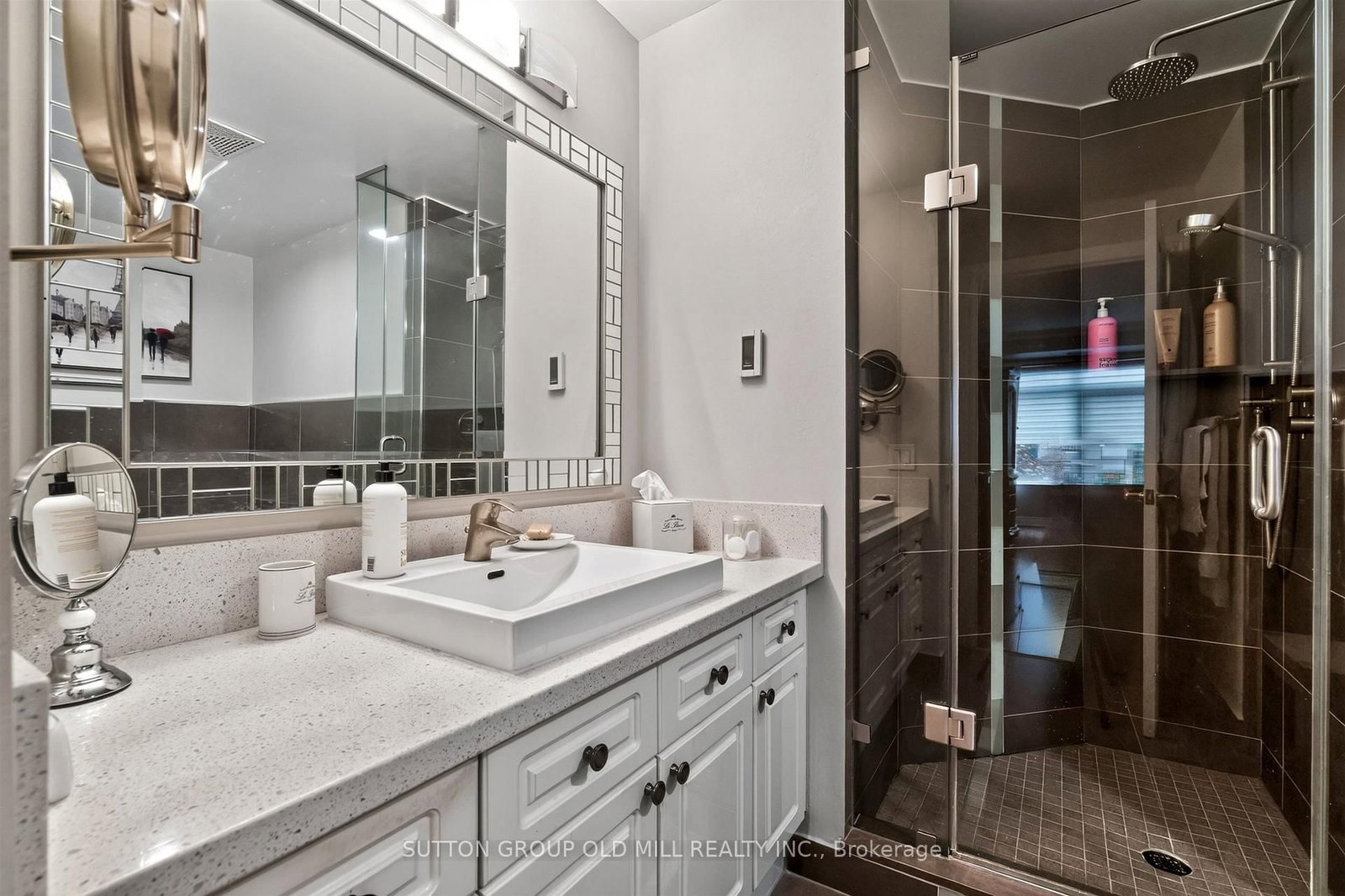 12 Old Mill Trail • #203 • Toronto, ON photo 18