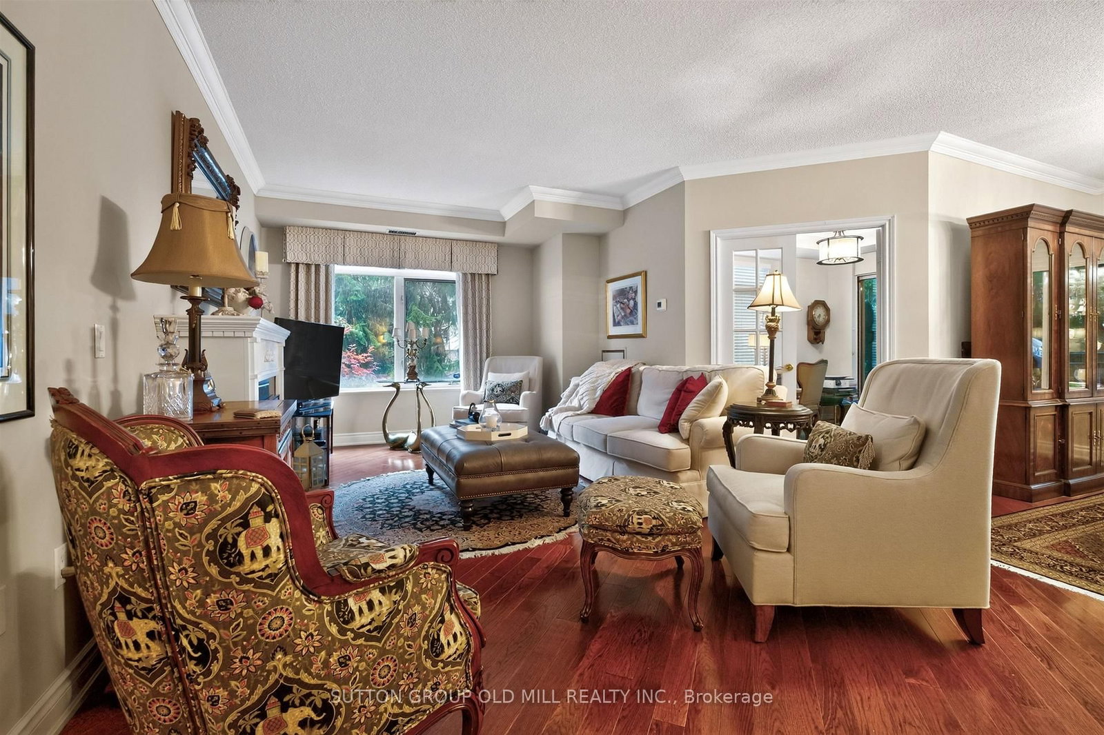 12 Old Mill Trail • #203 • Toronto, ON photo 7