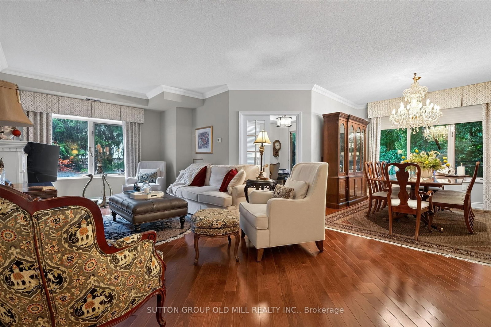 12 Old Mill Trail • #203 • Toronto, ON photo 8