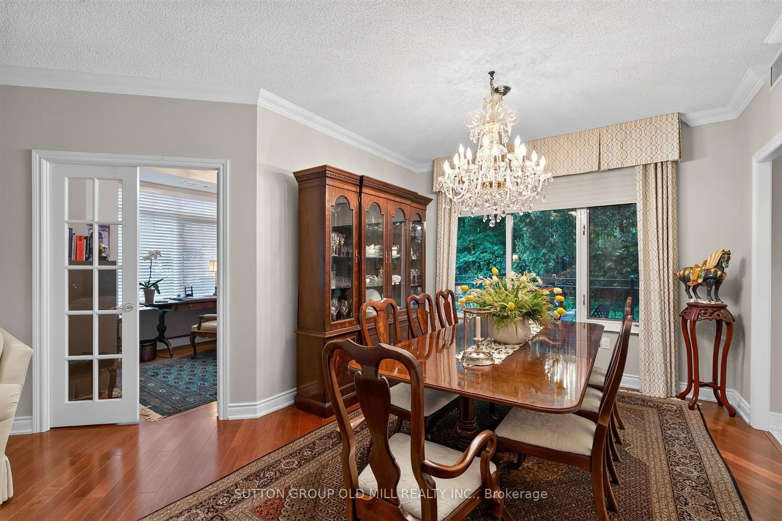 12 Old Mill Trail • #203 • Toronto, ON photo 9
