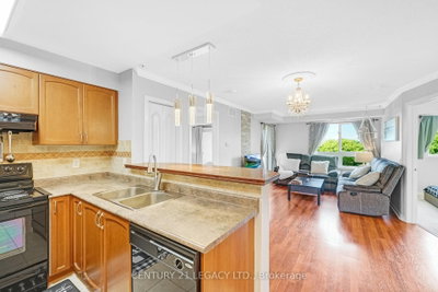 8 Dayspring Brampton,ON L6P 2Z7 — Photo 16