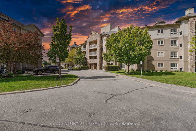 1307 - 8 Dayspring Circle