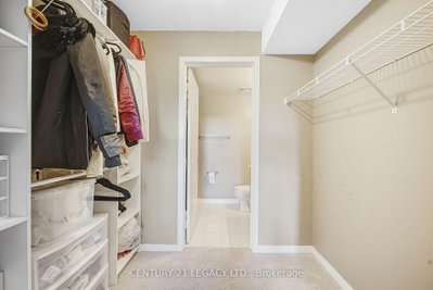 8 Dayspring Brampton,ON L6P 2Z7 — Photo 20