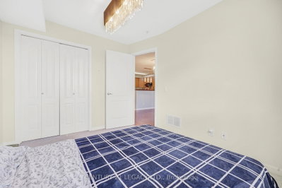 8 Dayspring Brampton,ON L6P 2Z7 — Photo 22