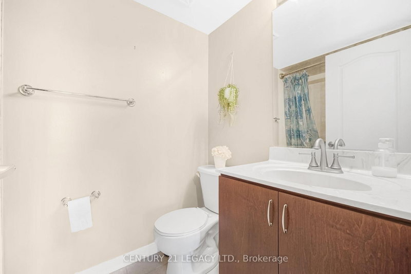 8 Dayspring Brampton,ON L6P 2Z7 — Photo 23