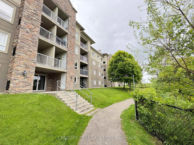 8 Dayspring Brampton,ON L6P 2Z7 — Photo 35