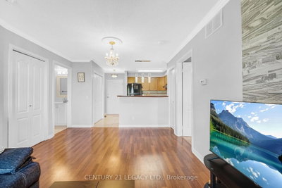 8 Dayspring Brampton,ON L6P 2Z7 — Photo 8