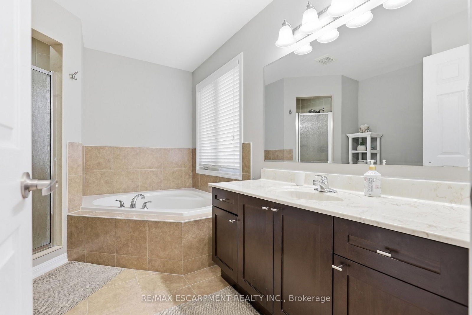 149 WILLET Terrace • Milton, ON photo 28