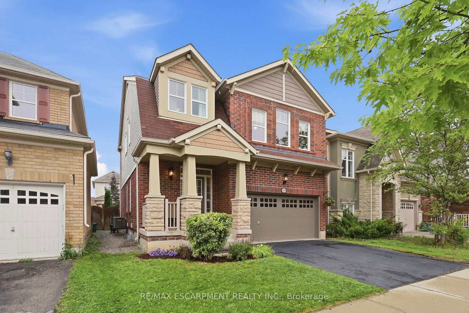 149 WILLET Terrace • Milton, ON photo 3