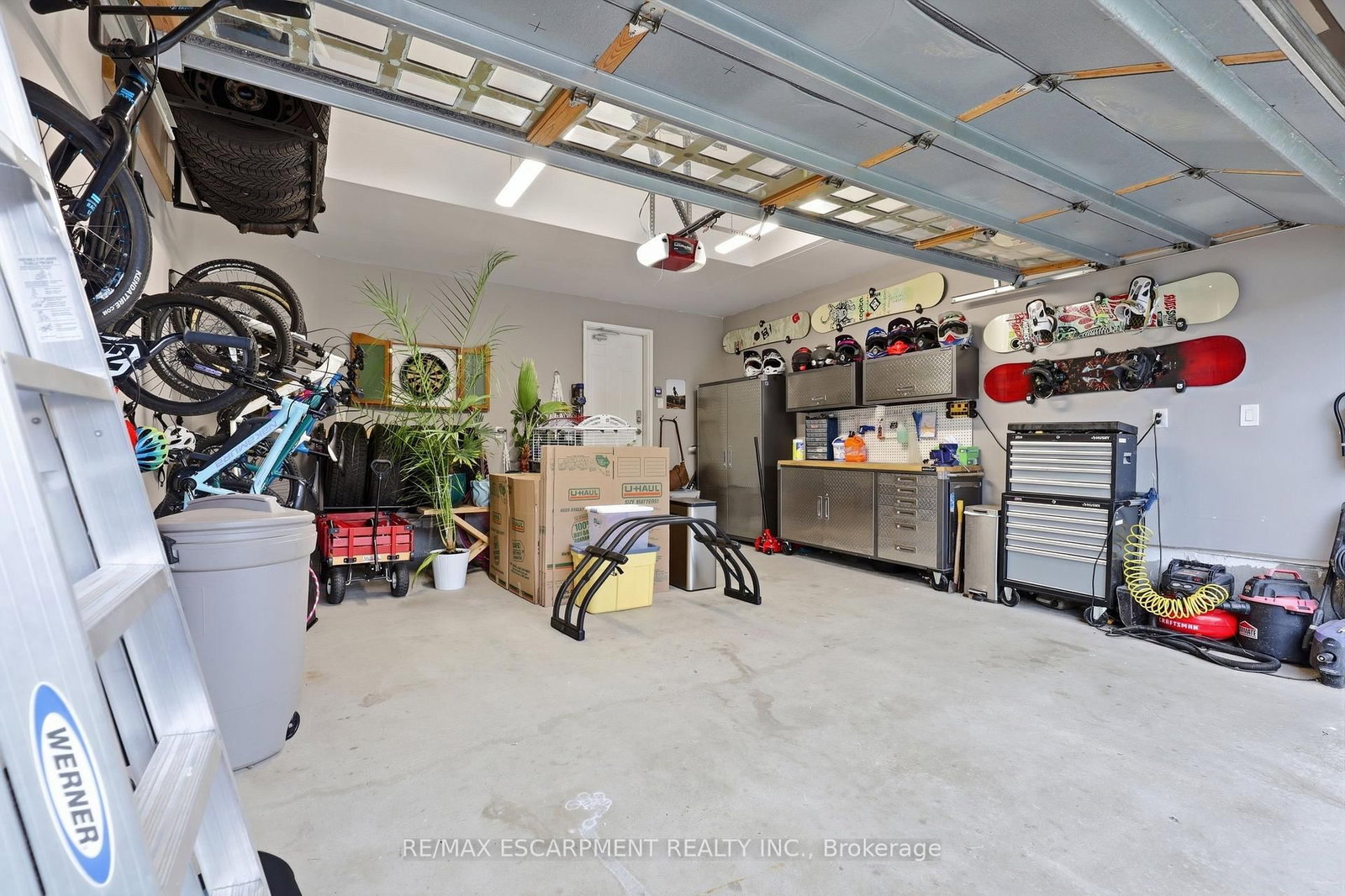 149 WILLET Terrace • Milton, ON photo 38