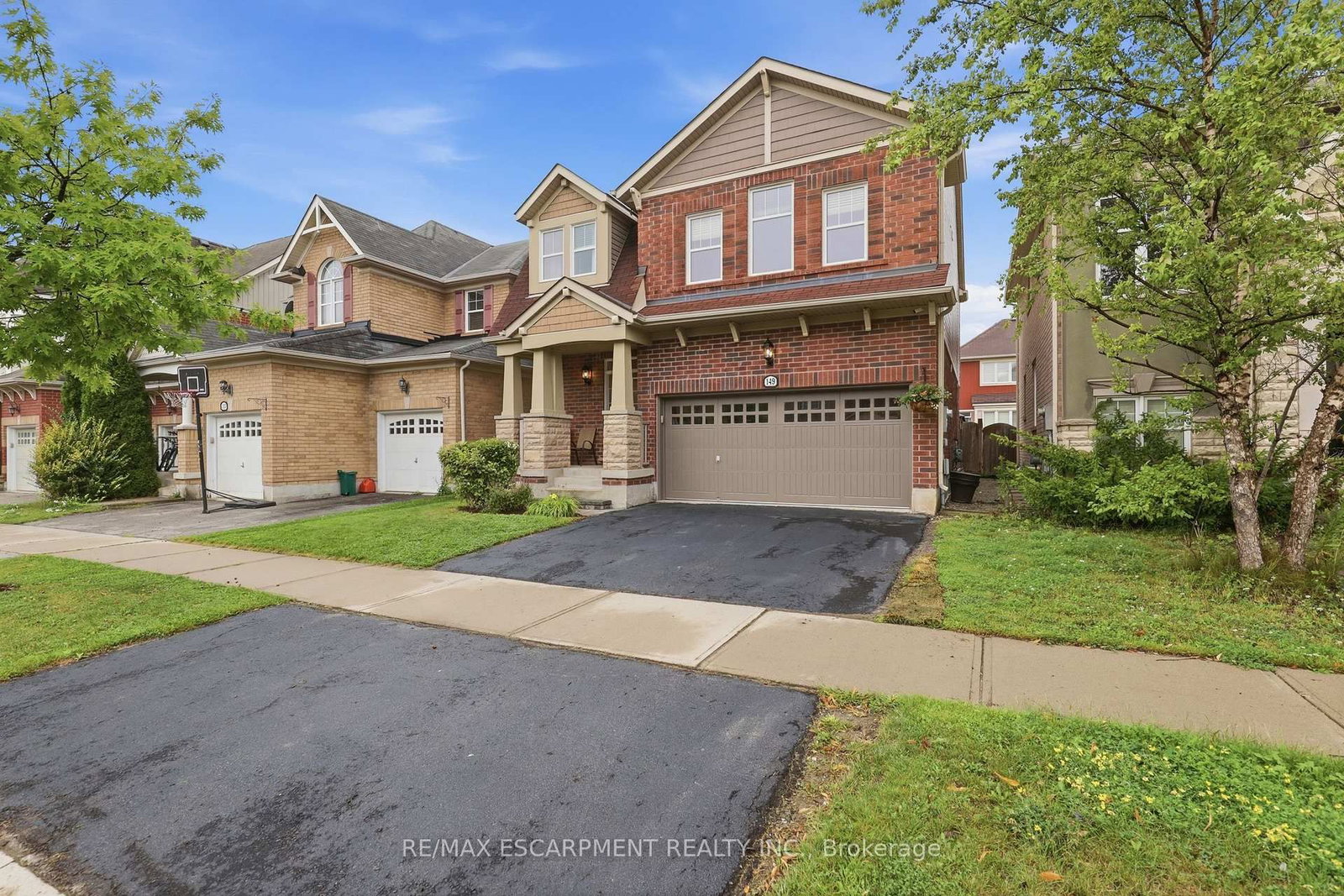 149 WILLET Terrace • Milton, ON photo 4