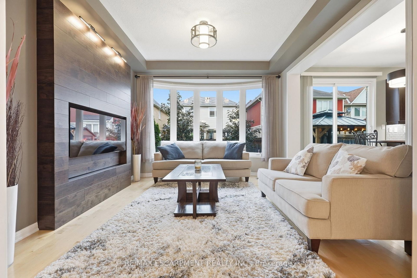 149 WILLET Terrace • Milton, ON photo 8
