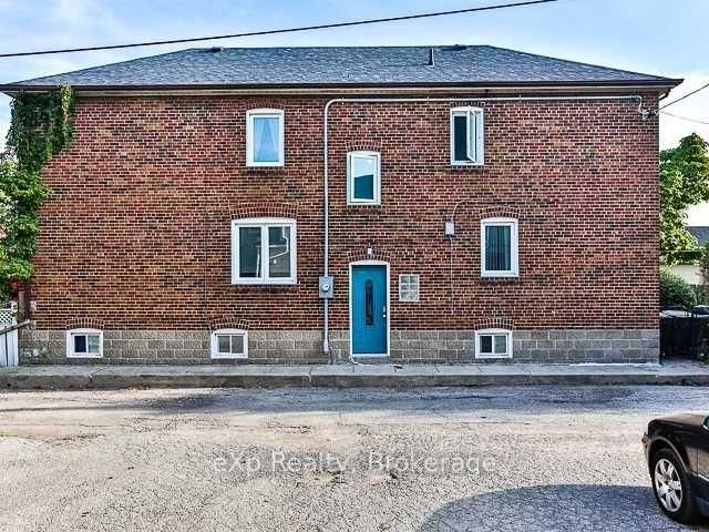 02 - 36 Second Street