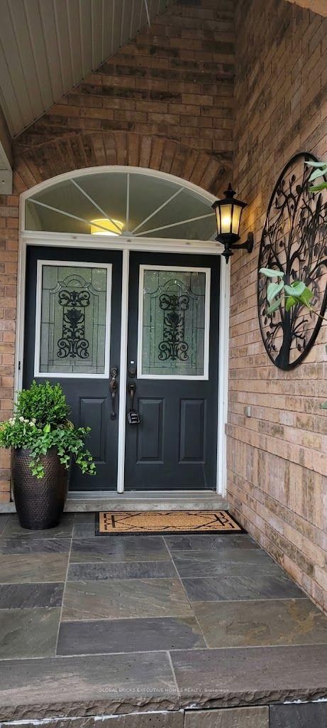 1349 Sagewood Crescent
