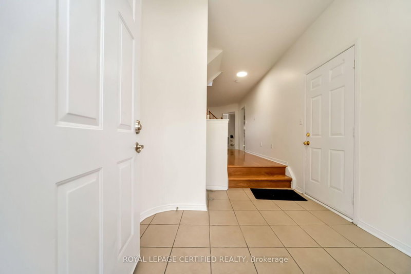 42 Trumpet Valley Boulevard