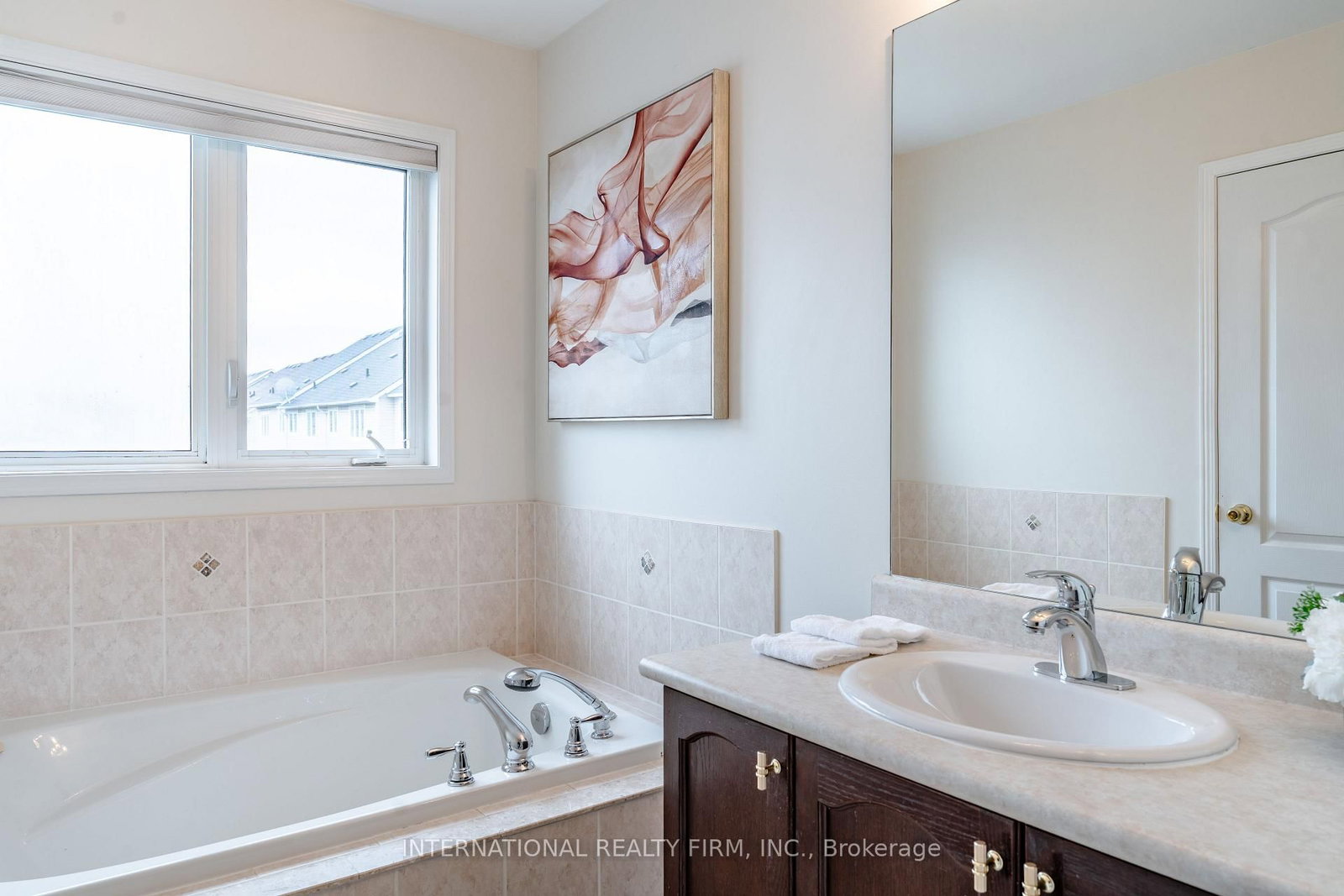 4881 CAPRI Crescent • Burlington, ON photo 25