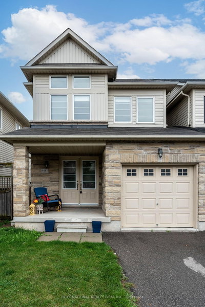 4881 CAPRI Crescent • Burlington, ON photo 4