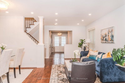 4881 CAPRI Crescent • Burlington, ON photo 8