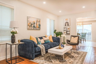 4881 CAPRI Crescent • Burlington, ON photo 9