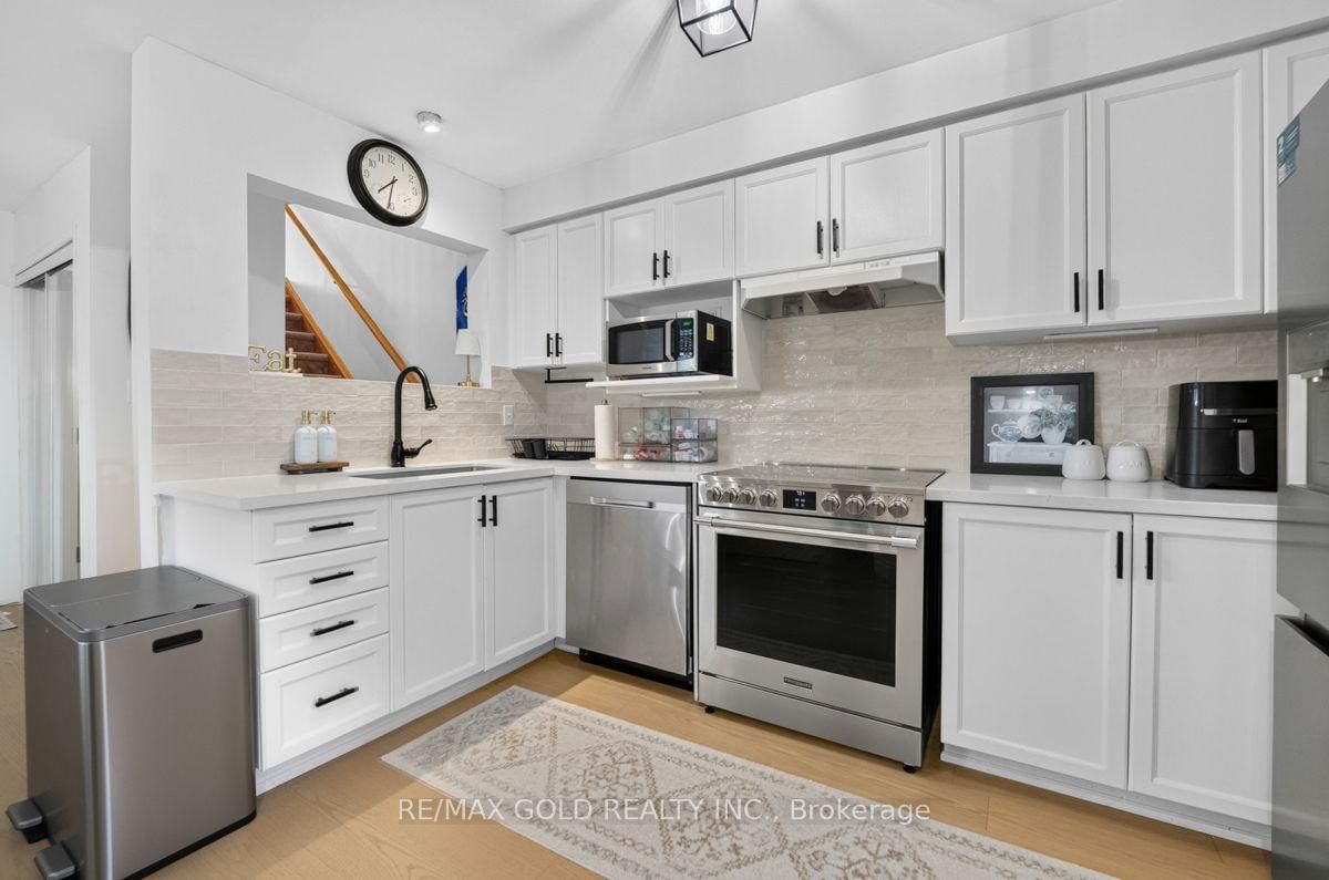 1110 DAVIS Lane • Milton, ON photo 11