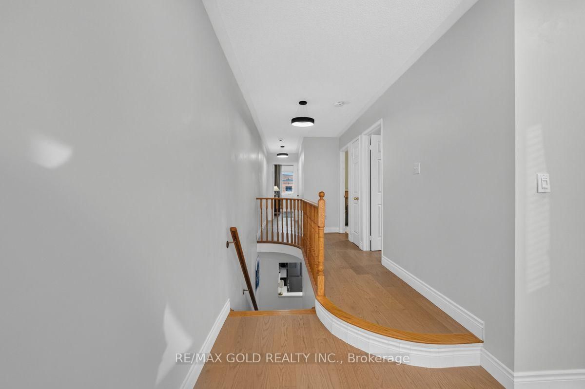 1110 DAVIS Lane • Milton, ON photo 17