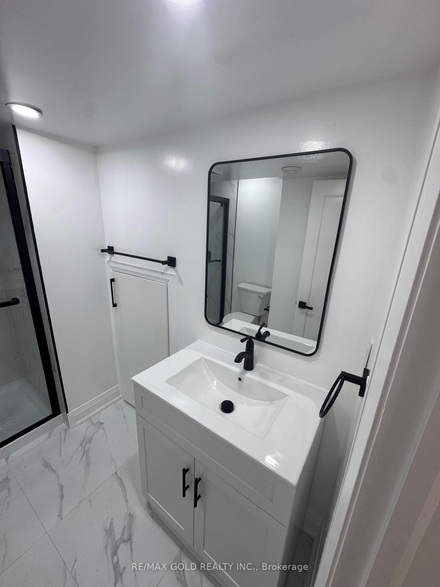 1110 DAVIS Lane • Milton, ON photo 44