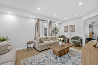 1110 DAVIS Lane • Milton, ON photo 7