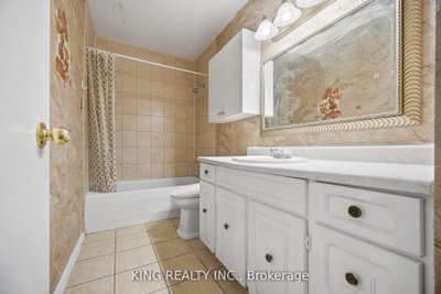 42 Flamingo Brampton,ON L6T 2G5 — Photo 17