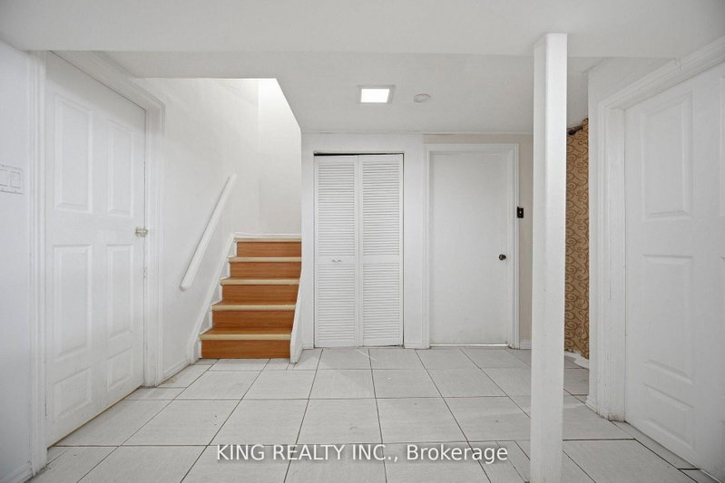 42 Flamingo Brampton,ON L6T 2G5 — Photo 27