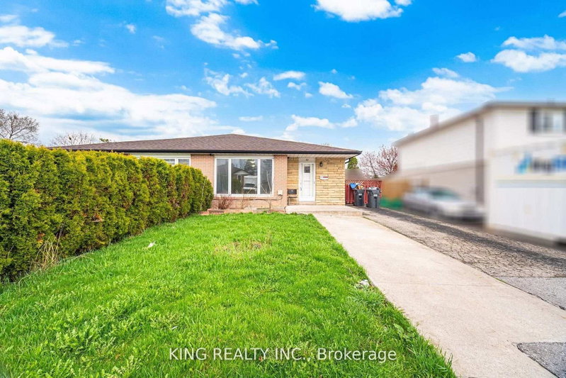 42 Flamingo Crescent