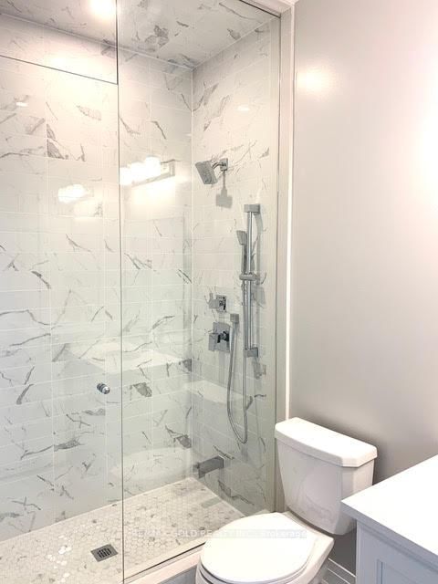 128 Grovewood Common • #609 • Oakville, ON photo 15
