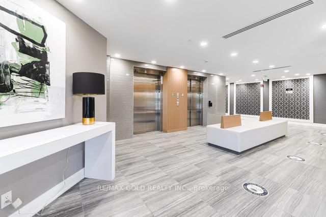 128 Grovewood Common • #609 • Oakville, ON photo 8