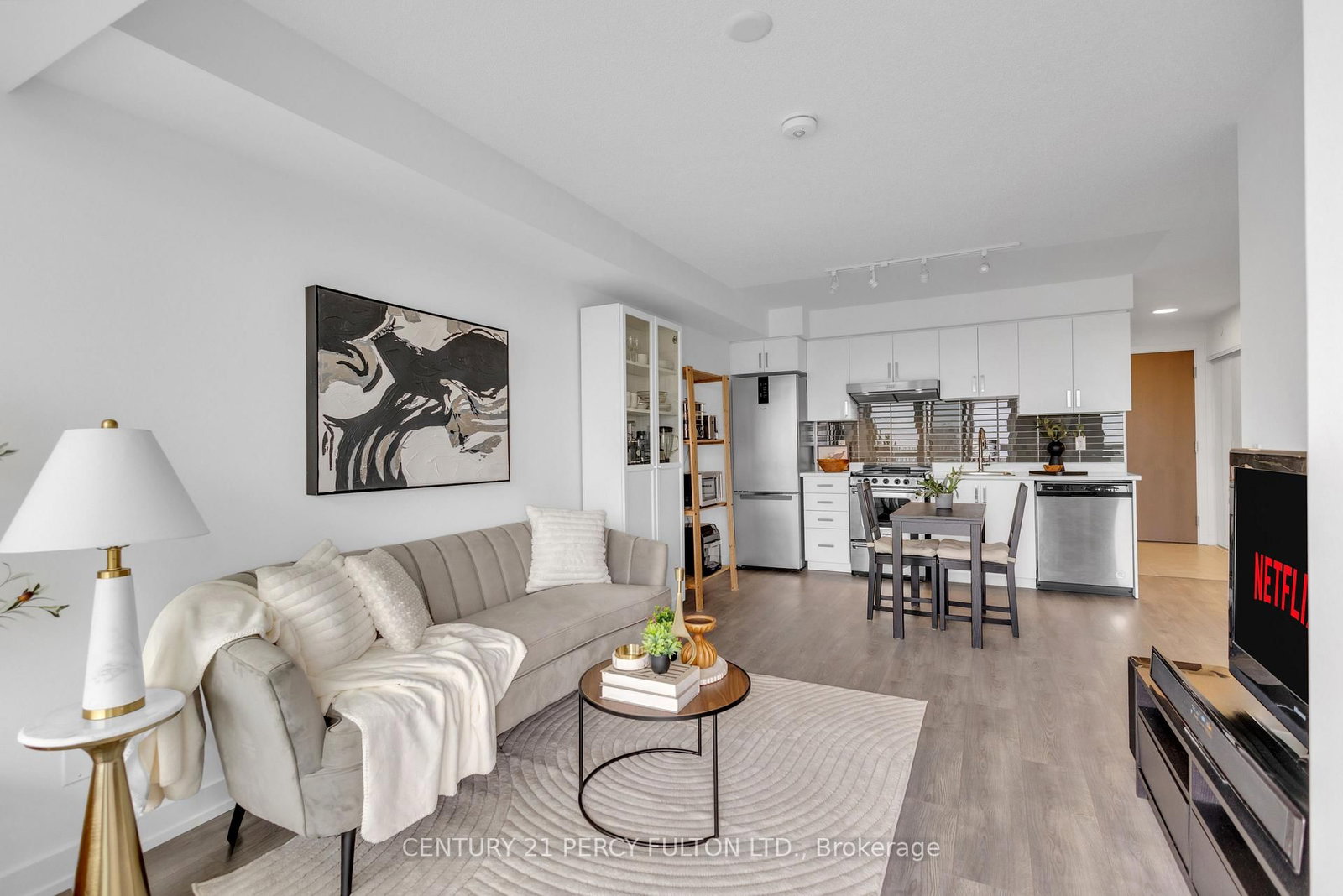 10 Wilby Crescent • #1704 • Toronto, ON photo 16