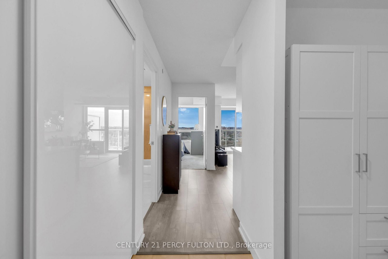 10 Wilby Crescent • #1704 • Toronto, ON photo 8