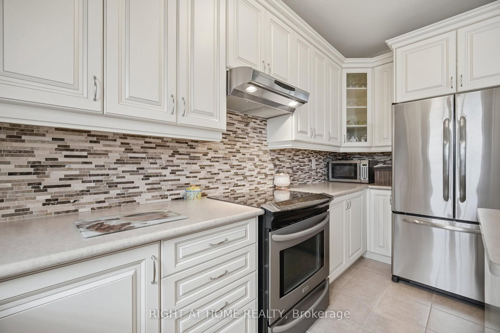 406 Chandler Crescent • Milton, ON photo 12