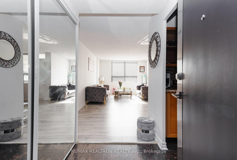 815 - 2825 Islington Avenue