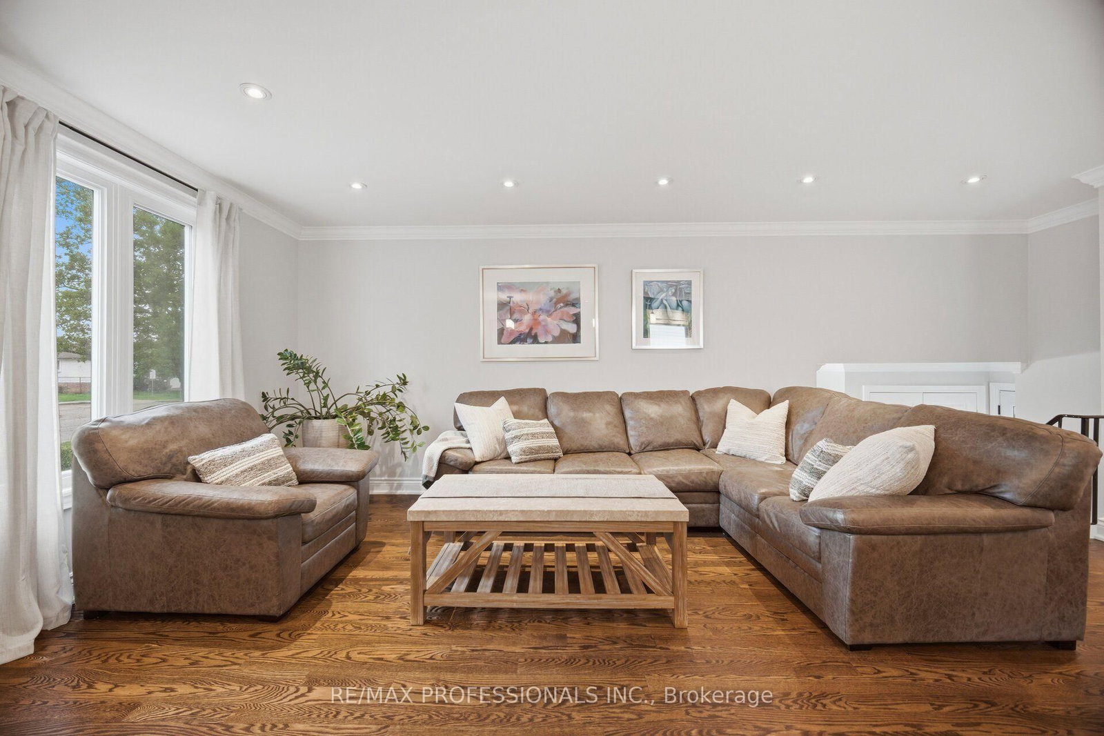 1062 Mississauga Valley Boulevard • Mississauga, ON photo 10